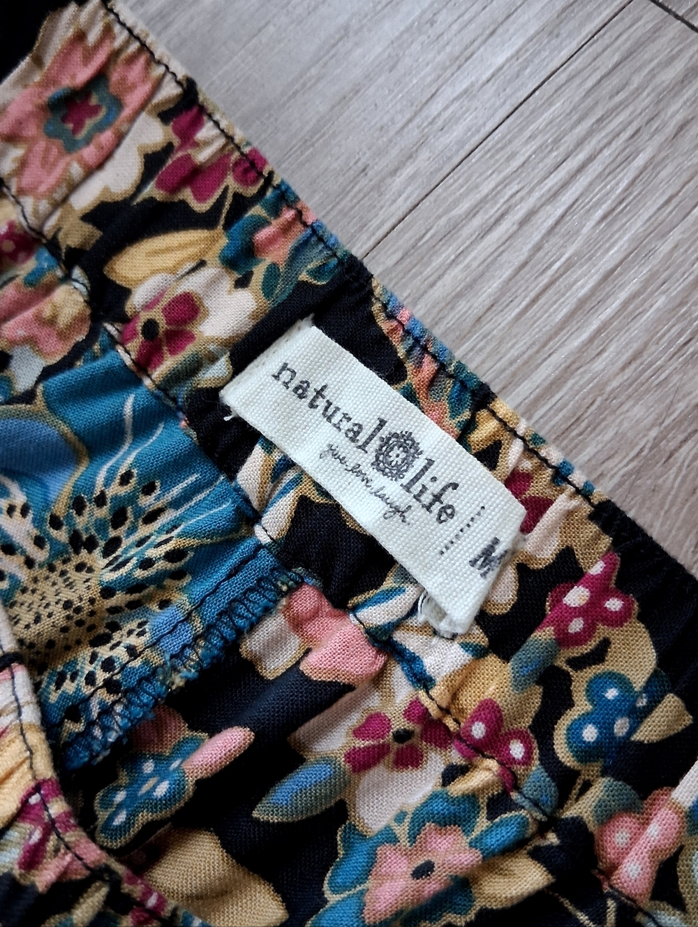 NATURAL LIFE Floral Wide Leg Pants in Black, Teal & Coral - Picture 6 of 14